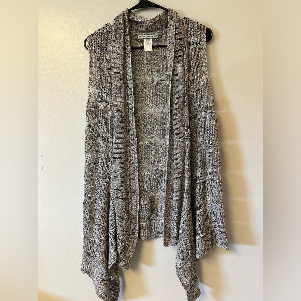 Two-One-Two New York sleeveless sweater